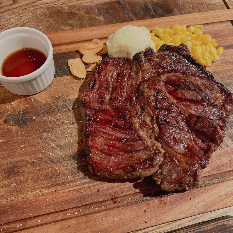 サービスステーキセット200g(8 EIGHTH BEEF(エイトビーフ) ステーキ＆ハンバーガー専門店)