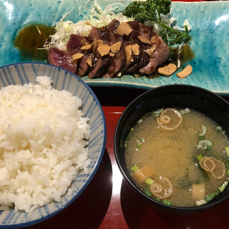 桜ステーキ定食(新三よし)