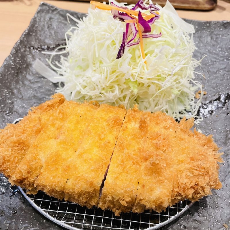 ロースカツ(とんかつ とお山)