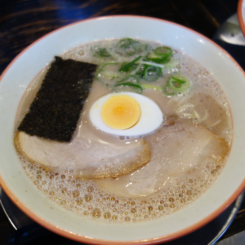 ラーメン(並)(久留米 大砲ラーメン 天神今泉店)