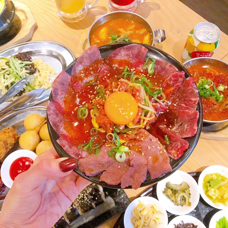 肉刺身盛り合わせ(韓国食堂 ケジョン82)