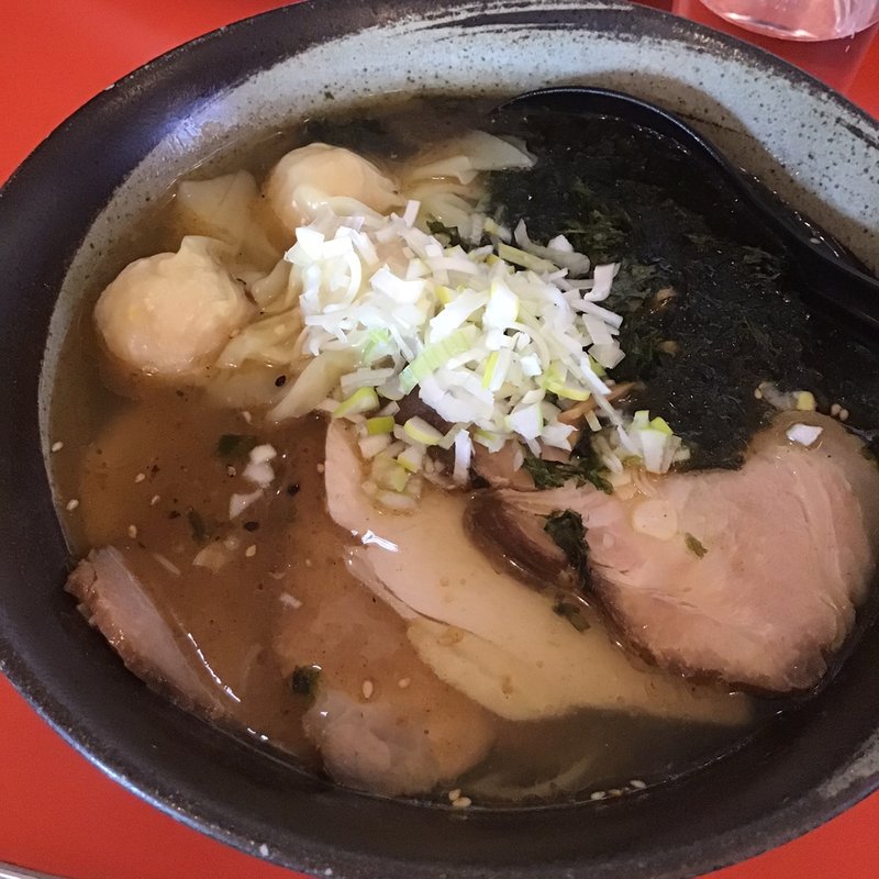 キンメとエビのワンタン入り天然塩ラーメン(一品香 )