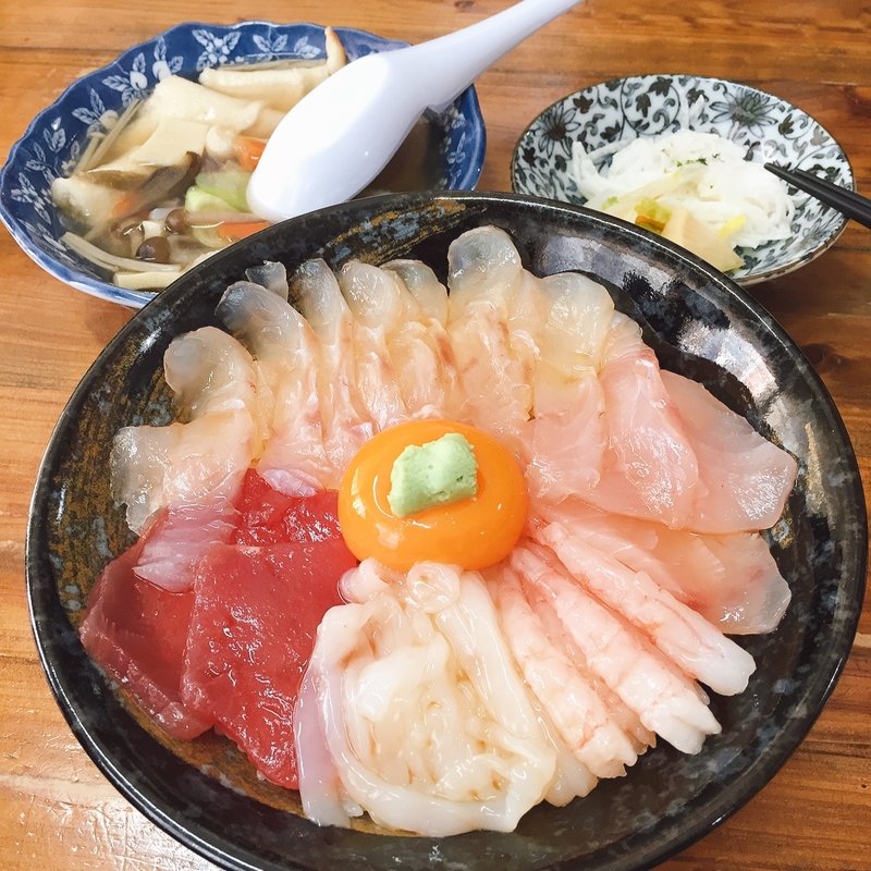 三色漬け丼(みなと食堂 （みなとしょくどう）)
