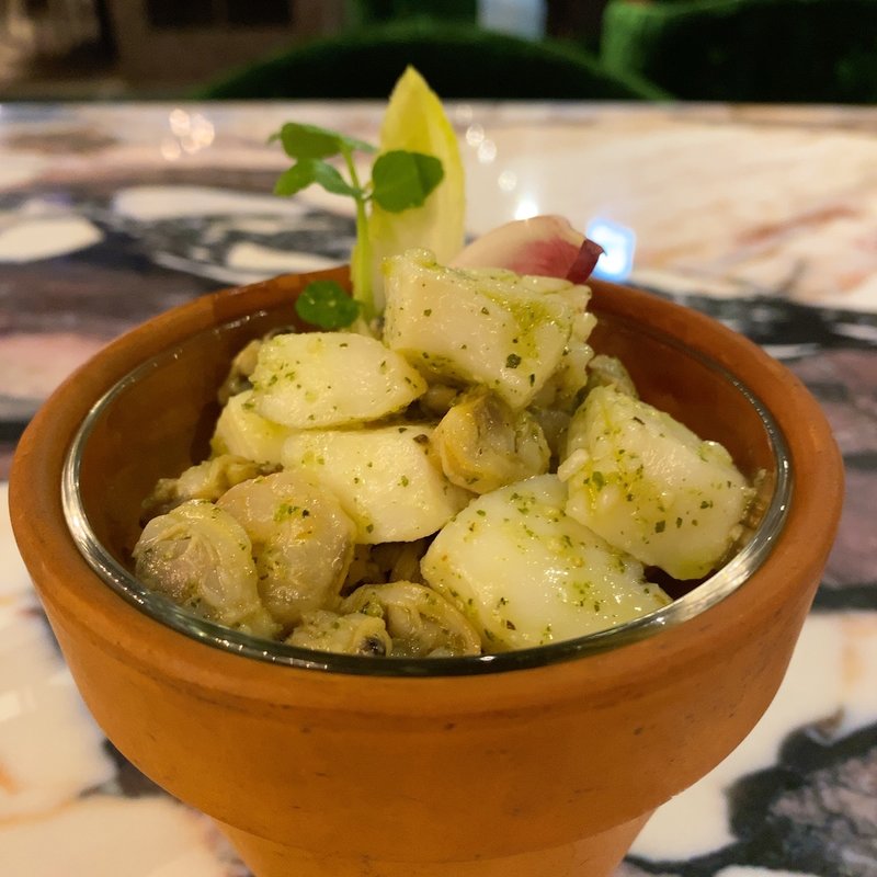 魚介のマリネ バジルの香り(Le chat blanc)