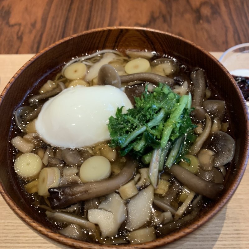 山菜蕎麦(里山十帖 （サトヤマジュウジョウ）)