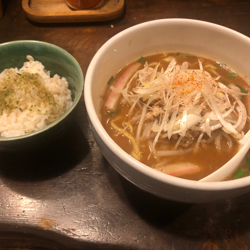 味噌白湯ラーメン(2月限定)(鶏の穴)
