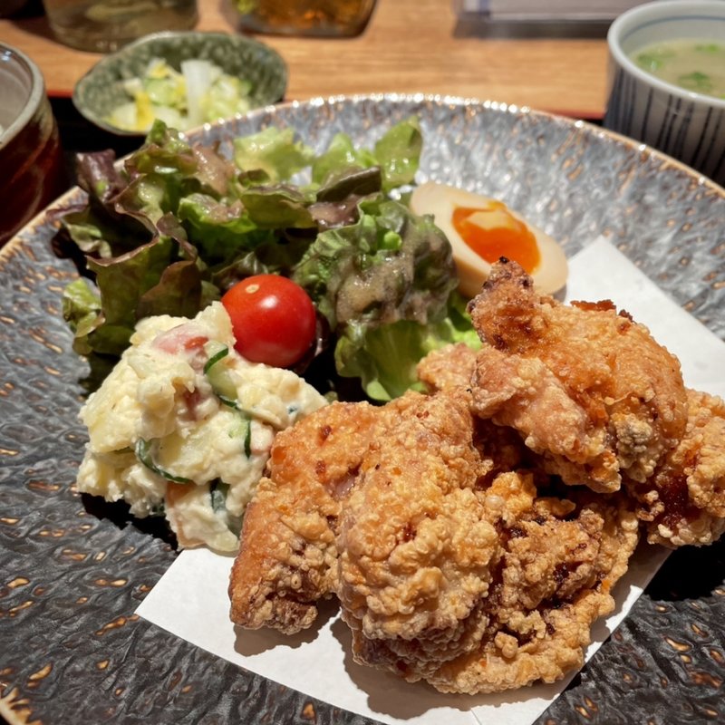 鶏のザンギ定食(焼鳥いなせや)