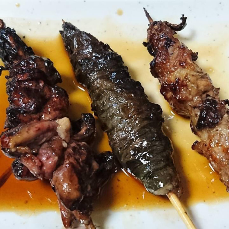 肝焼、ヒレ焼、バラ焼(川勢)