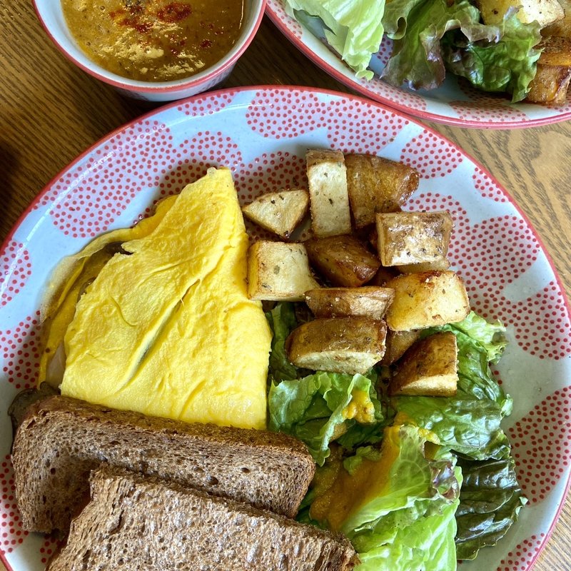 オムレツ（ポルチーニ&チーズ）(C&C　BREAKFAST （シーアンドシーブレックファスト）)