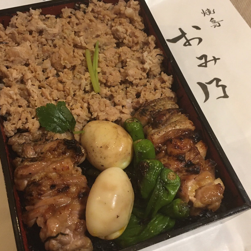 焼鳥弁当(焼鳥 おみ乃)
