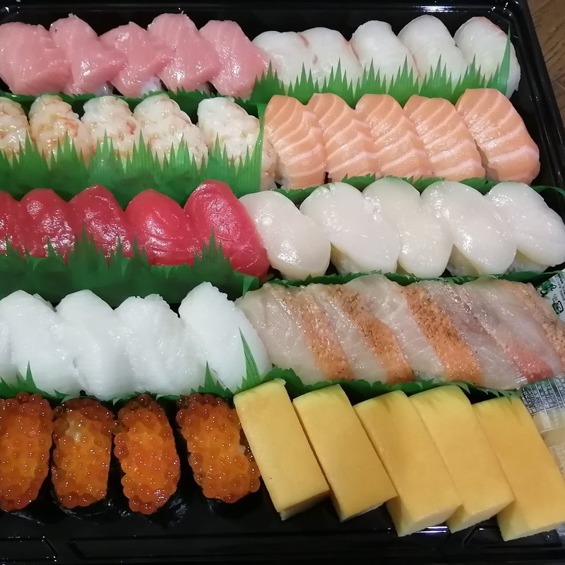 寿司ファミリー盛（48貫）(コストコ 久山店)