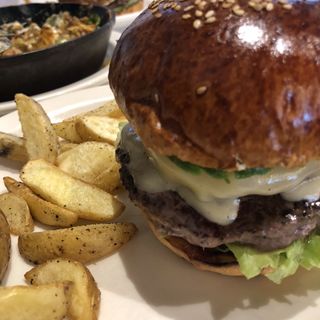 アボカドモッツァレラチーズバーガー(ザ グレートバーガー （THE GREAT BURGER）)