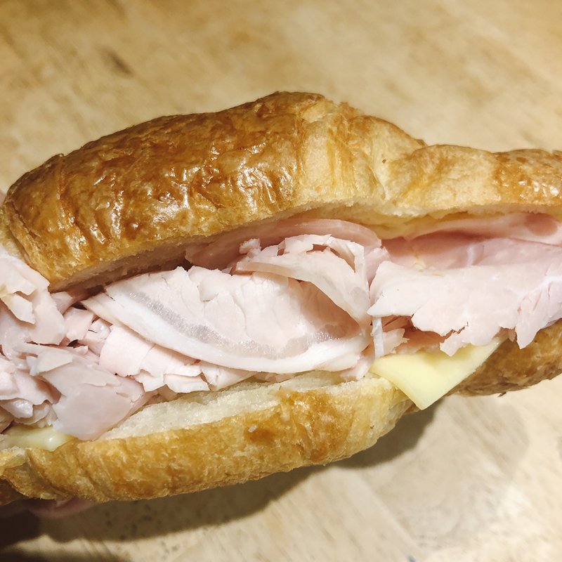 クロワッサンサンド ハム&チーズ(セブン-イレブン 台東浅草橋3丁目店)