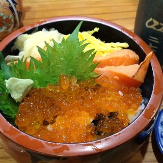 鮭親子丼(勝美鮨)