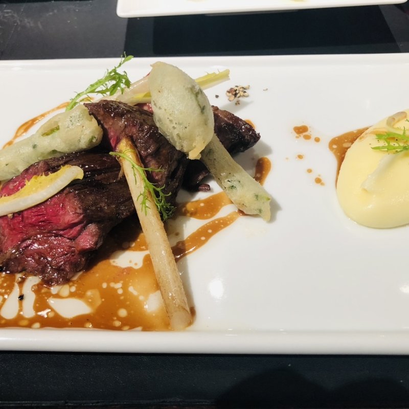 和牛バヴェット(ラトリエ ドゥ ジョエル・ロブション)