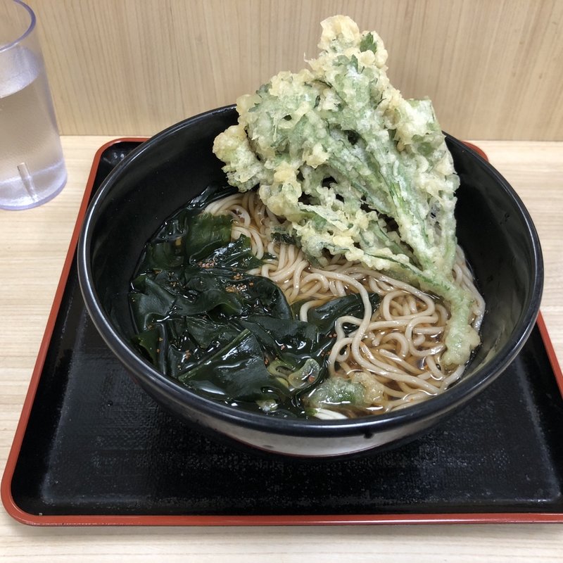 かけそば、春菊天トッピング(名代 箱根そば 祖師谷大蔵店)