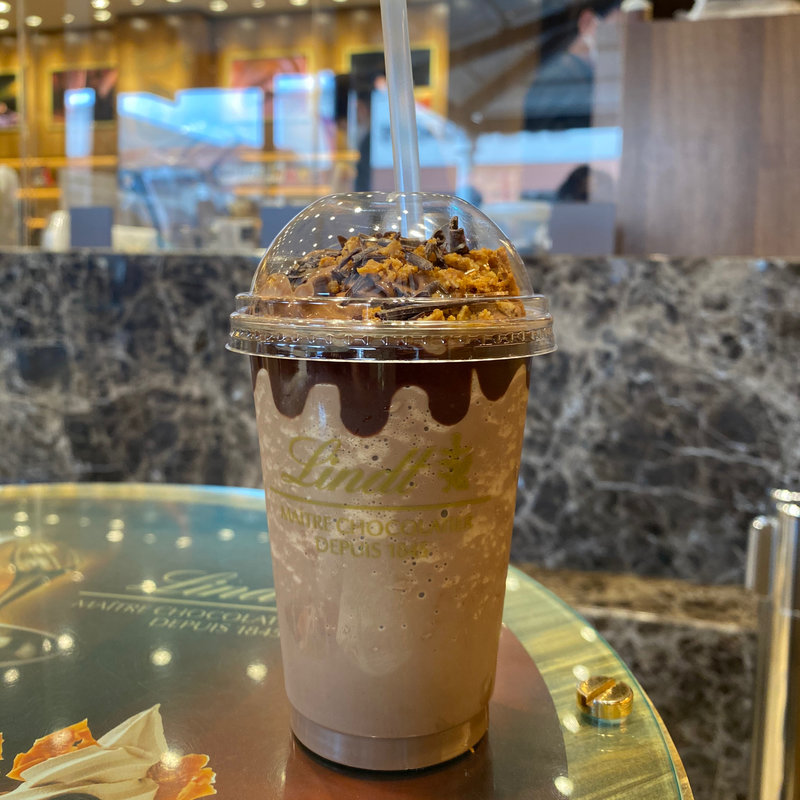 リンツ アイスチョコレートドリンク モカ ダーク(リンツ ショコラ カフェ 三井アウトレットパーク滋賀竜王店 )