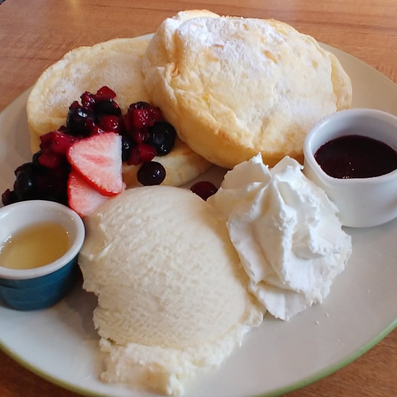 パンケーキ(ベリーMIX)(カフェフラミンゴ)