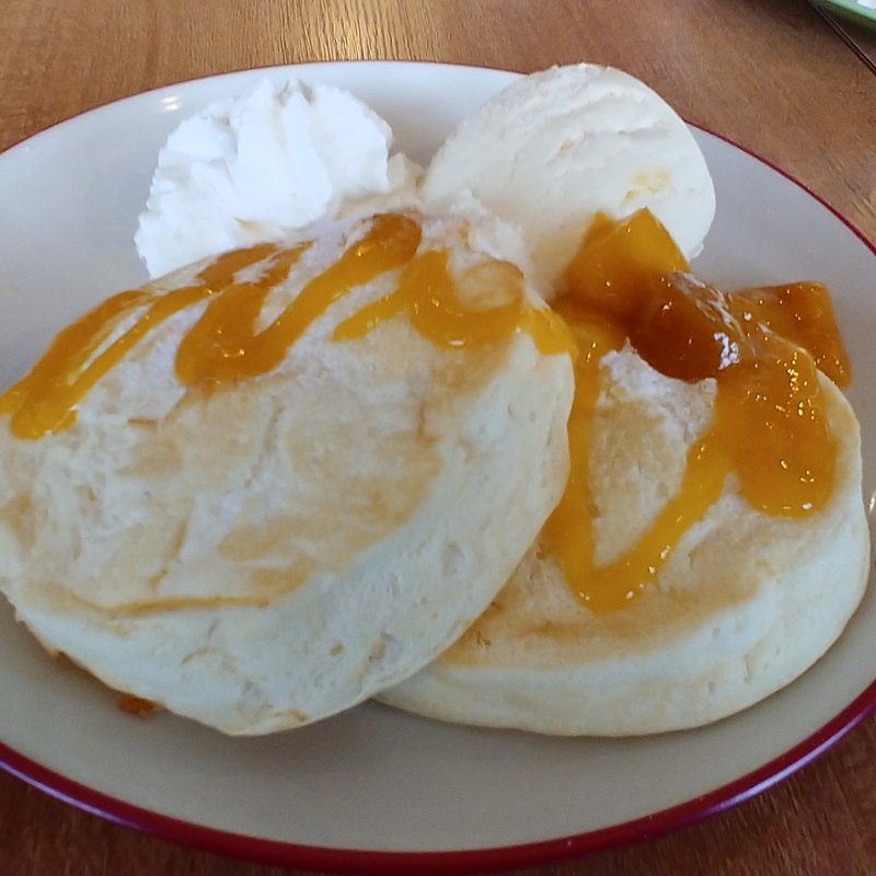 パンケーキ(マンゴー)(カフェフラミンゴ)