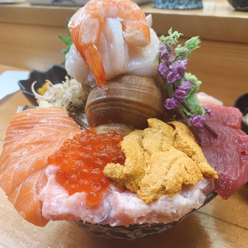 特上海鮮丼(深川 つり舟)