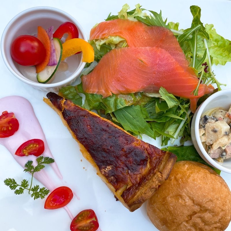 キッシュプレート(ブルー・ブリック・ラウンジ)