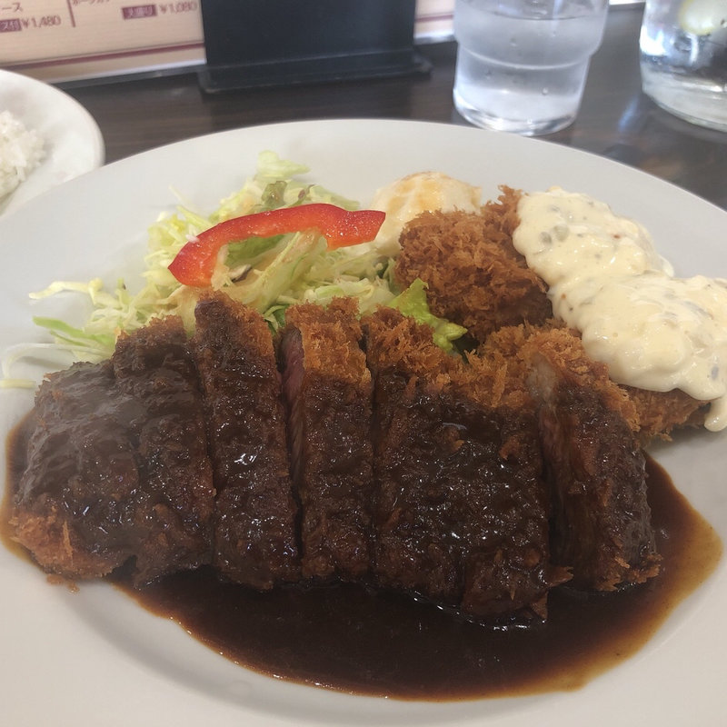 デミグラスビフカツ＋カキフライ(洋食とステーキ 健)