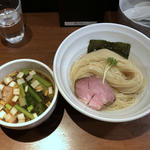 昆布水の淡麗醤油つけめん(麺処はら田)