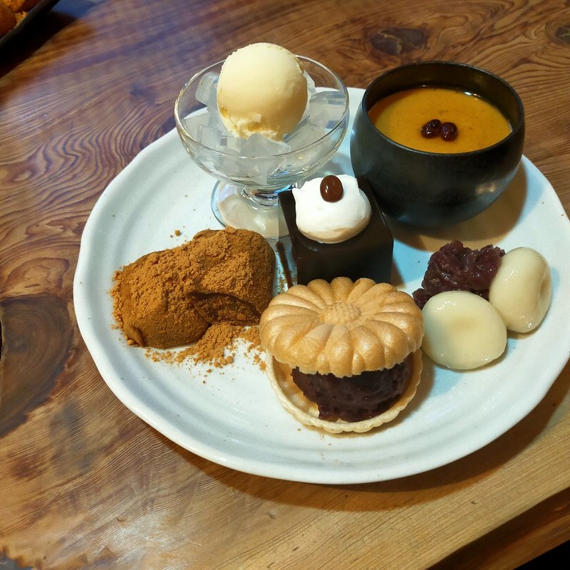 ほぼ全部盛り(志なcafe （シナカフェ）)