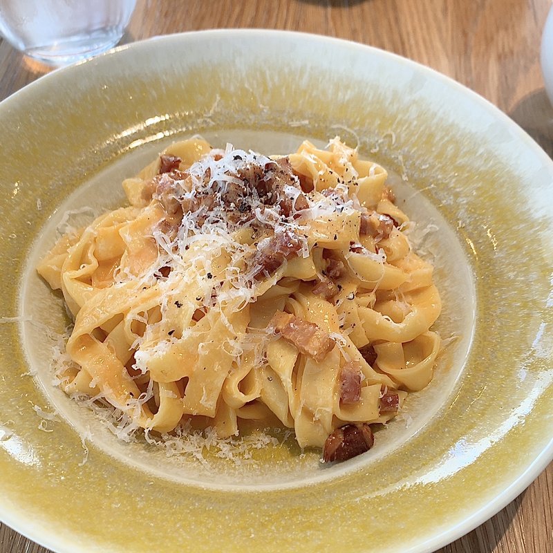 大分産"蘭王"のカルボナーラ(ドンナゴロージ （DONNAGOLOSI）)