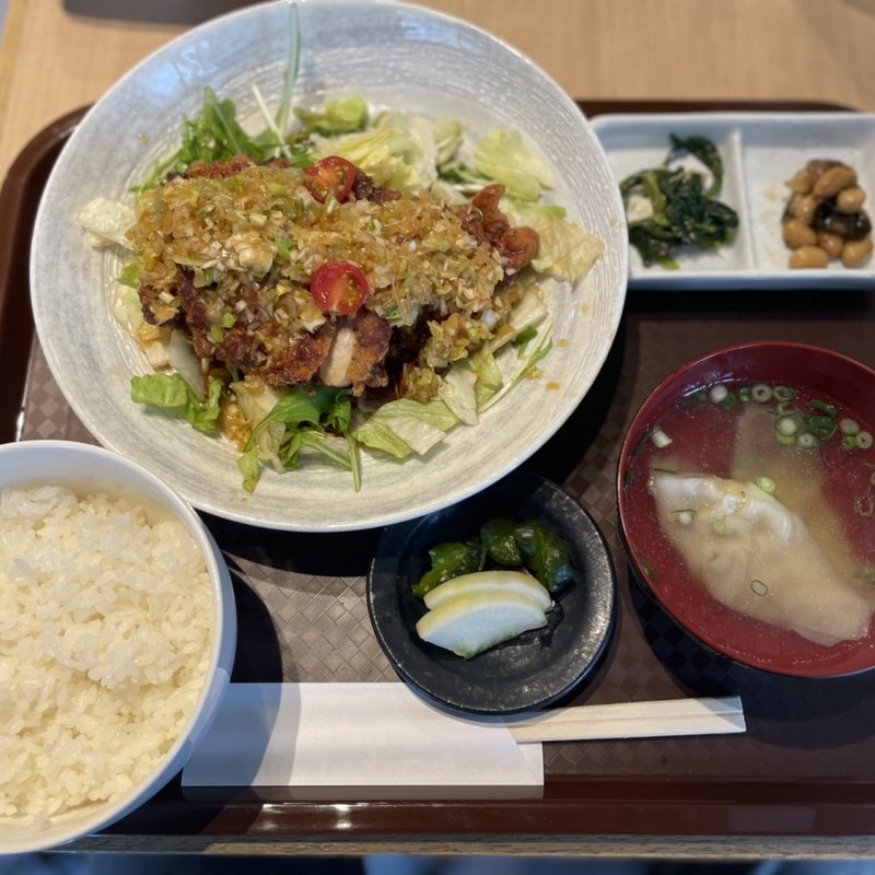 日替わり：油淋鶏定食(酒と飯　たまる食堂)