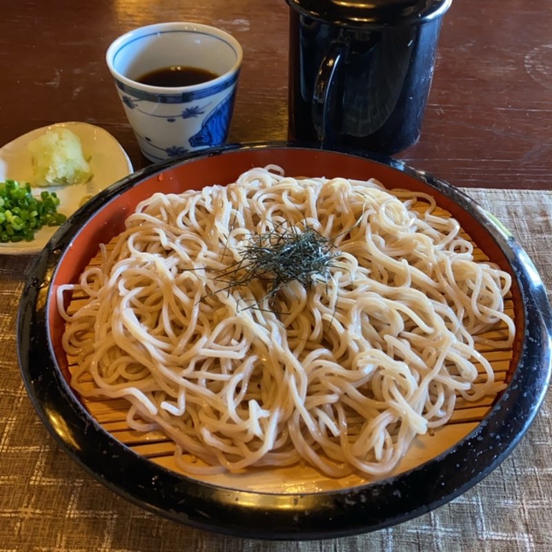 ざる蕎麦　しろ(神社そば　村の下)