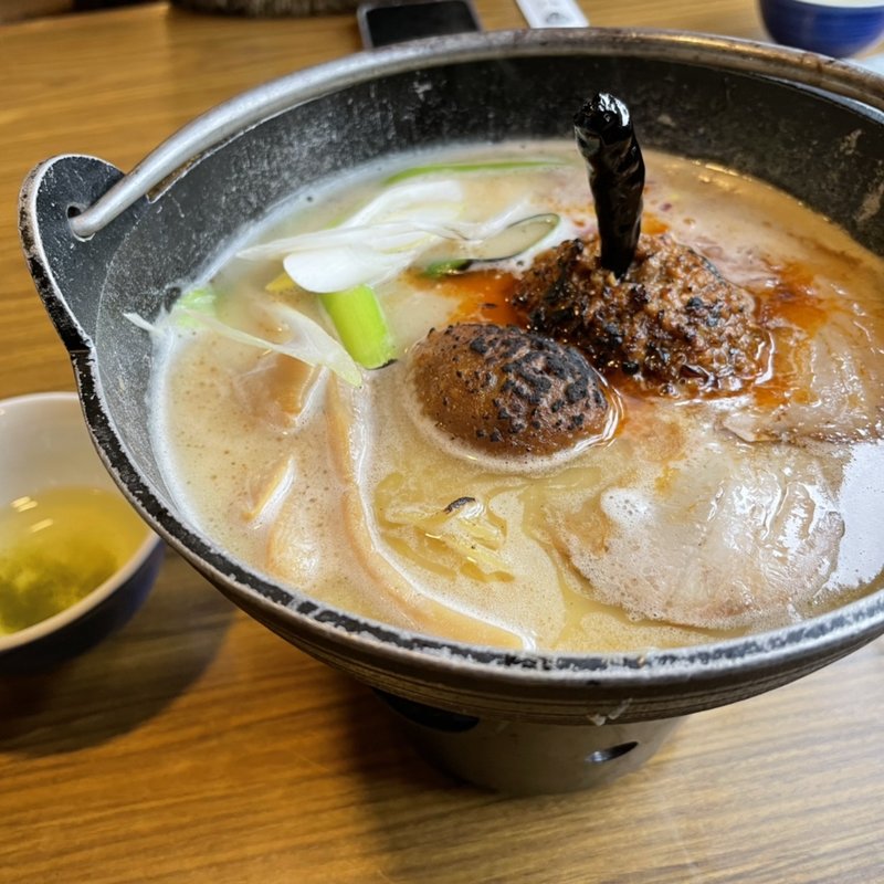 (めん魚房 松月 （めんぎょぼう しょうげつ）)