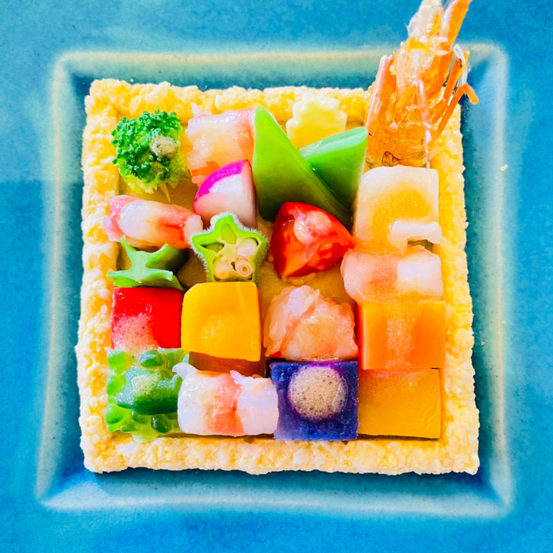 車海老と旬野菜の菜園家仕立て(星のや 竹富島 ゆんたくラウンジ )