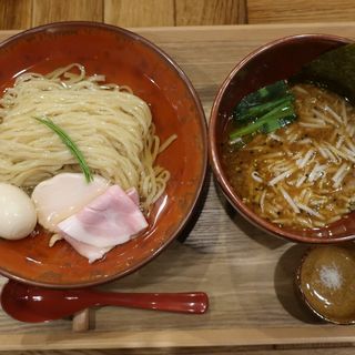 昆布水の味噌つけ麺(味噌らーめん柿田川ひばり 恵比寿本店)