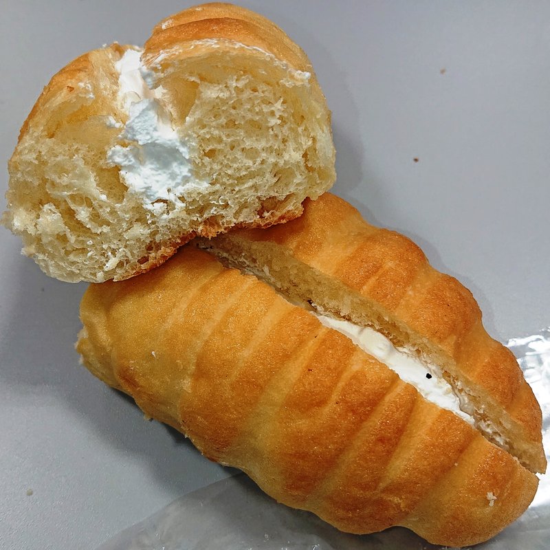 ミルキーロール(ホルン みなみ野店)