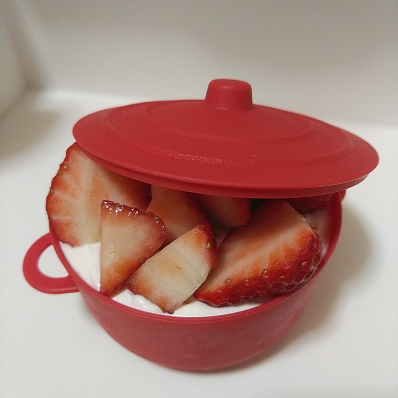 たっぷり苺ティラミス(菓匠　松栄堂 SWEET FIELDS SHOEIDO  （ショウエイドウ）)