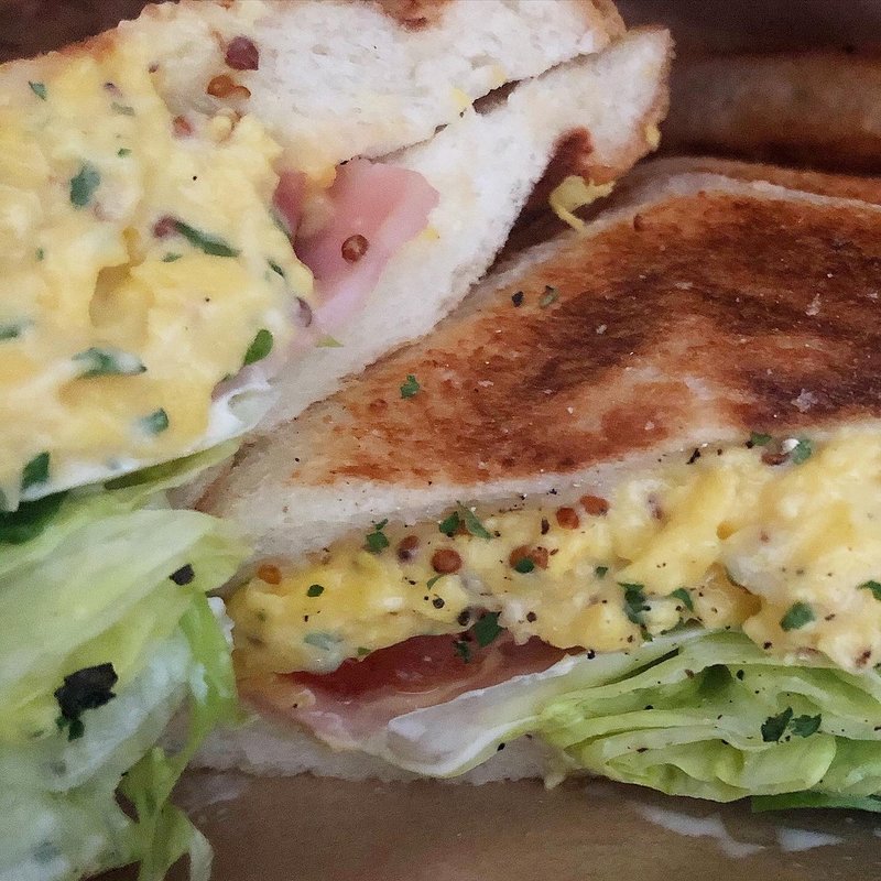 よくばりホットサンド(CAFE RELAIR)