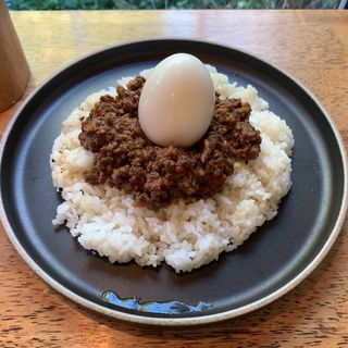 半熟玉子のキーマカレー(HAGISO)