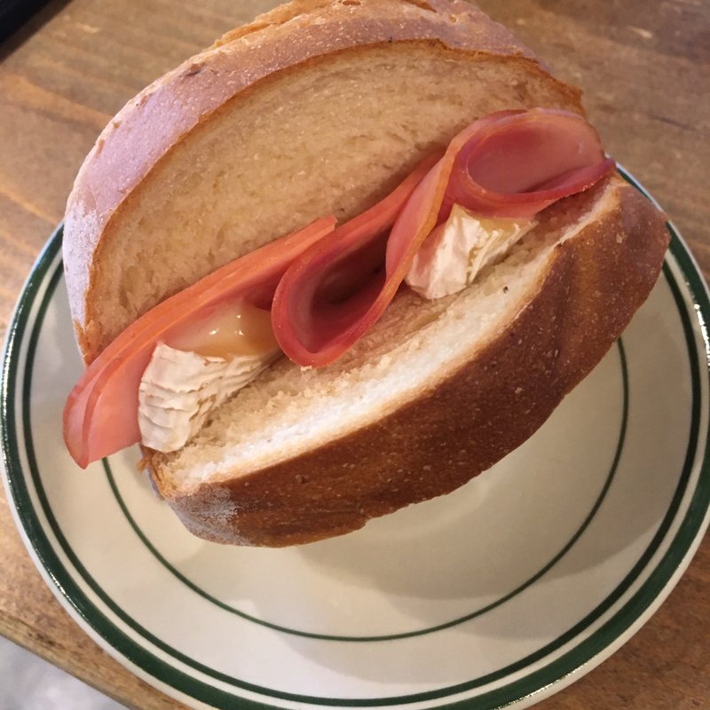 ハム&カマンベール(HARU*BOUZ)