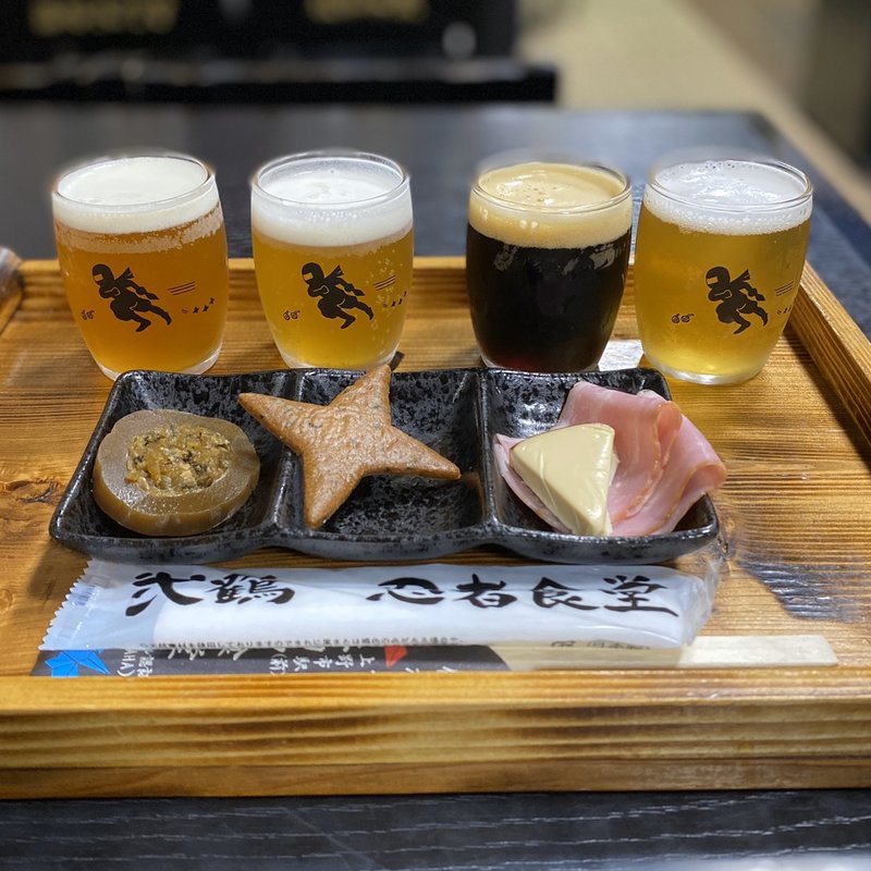 クラフトビール飲み比べセット(チーズベーコン、かたやき、伊賀越つけもの、496、オンザクラフト、アフターダーク、ヒメホワイト)(ニカク食堂 )