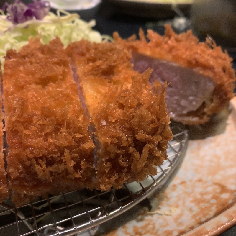 厚切りロースカツ定食(とんかつ勝)