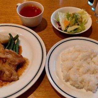豚ロース生姜焼（Aランチ）(パサージュ 田町店)