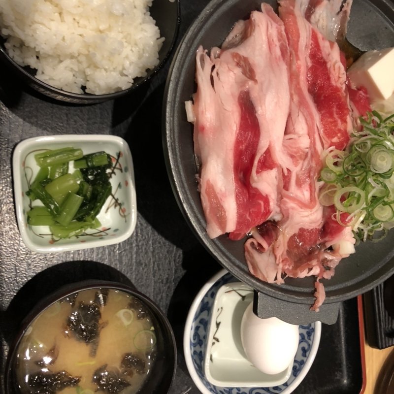 すき焼き定食(テング酒場 道玄坂店)