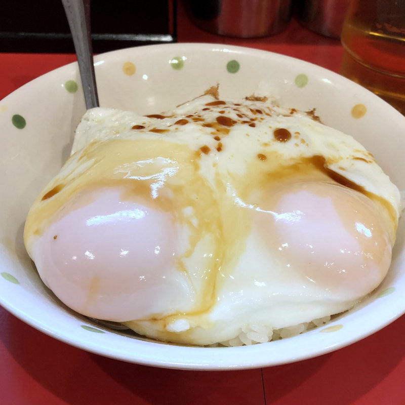 目玉焼丼(横浜家系ラーメン 黄金家)