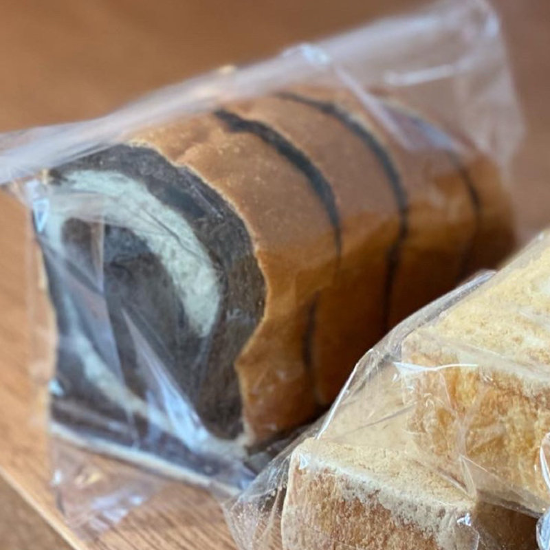 チョコマーブルプチ食パン(こむぎさんちのパン)