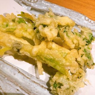 春野菜の天ぷら(炭火と魚菜 伝助)