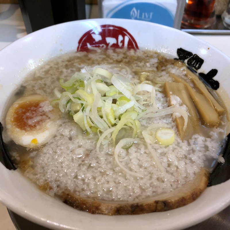 正油ラーメン中麺背脂多め(環七らーめん てらッちょ。我孫子店)