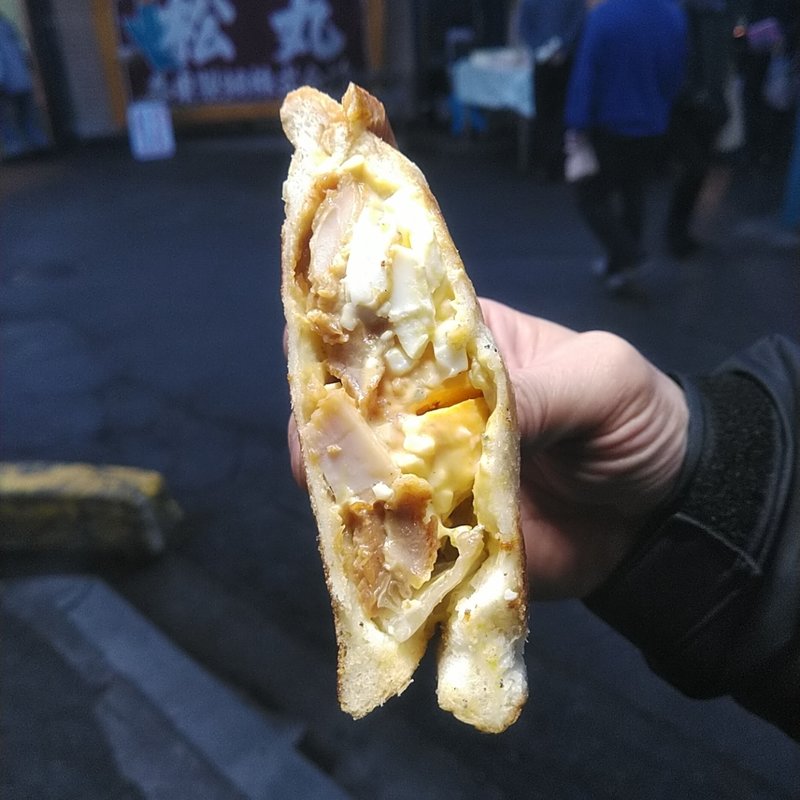 ホットサンド　てりマヨチキンのたっぷりタマゴ(神子田商店)