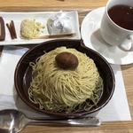 栗一筋&栗の味くらべ(恵那川上屋 本社恵那峡店 )