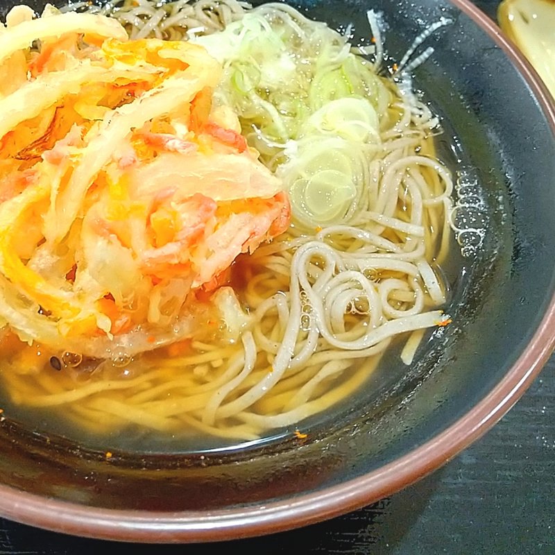 温かけそば  かき揚げ天ぷら(小木曽製粉所　イオンモール北戸田)
